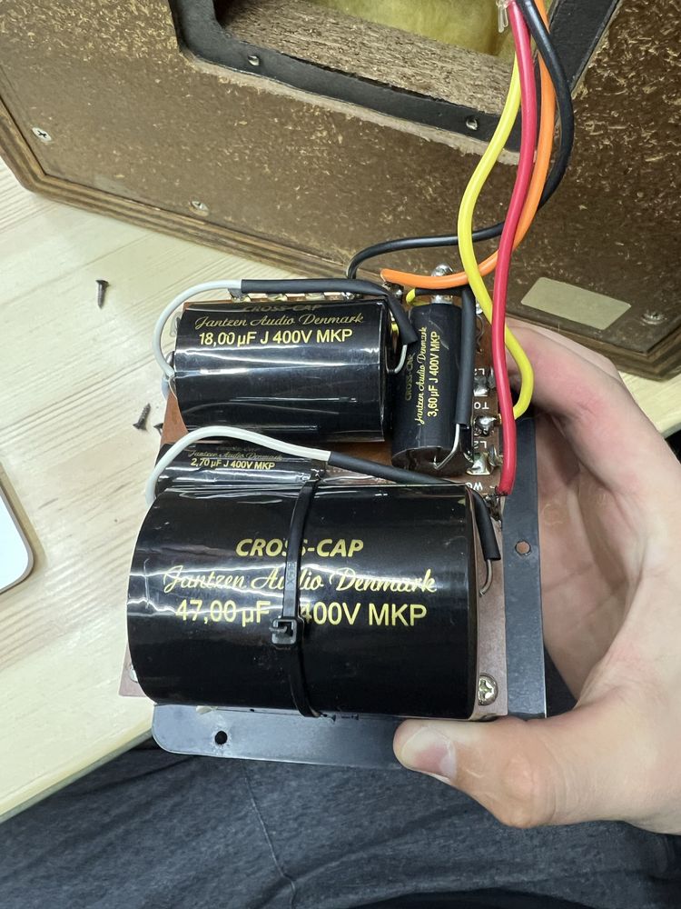 Yamaha NS-670 в отличном состоянии!