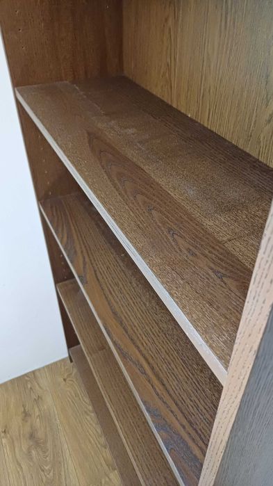 Regał Ikea Billy w bardzo dobrym stanie