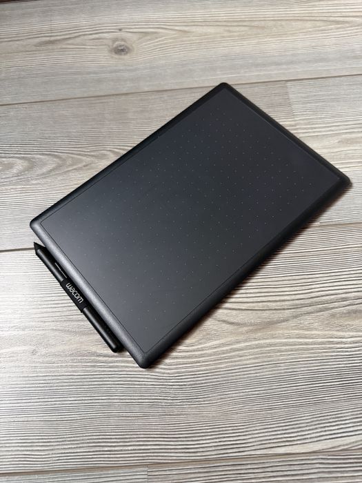 Графічний планшет Wacom One CTL-672