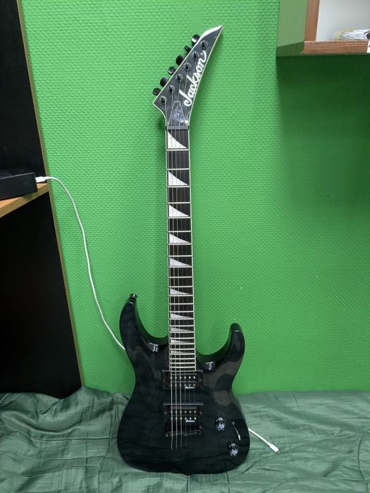 Продам Jackson JS32TQ mapple arch top