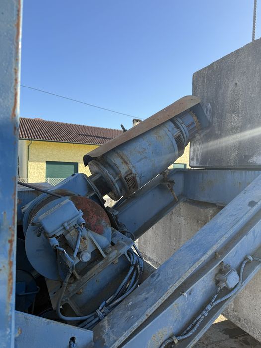 Grua automontante