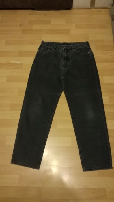 Spodnie jeansowe dżinsy HUGO BOSS ARKANSAS rozmiar 36 stan b.dobry