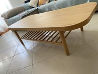Mesa de centro em Carvalho