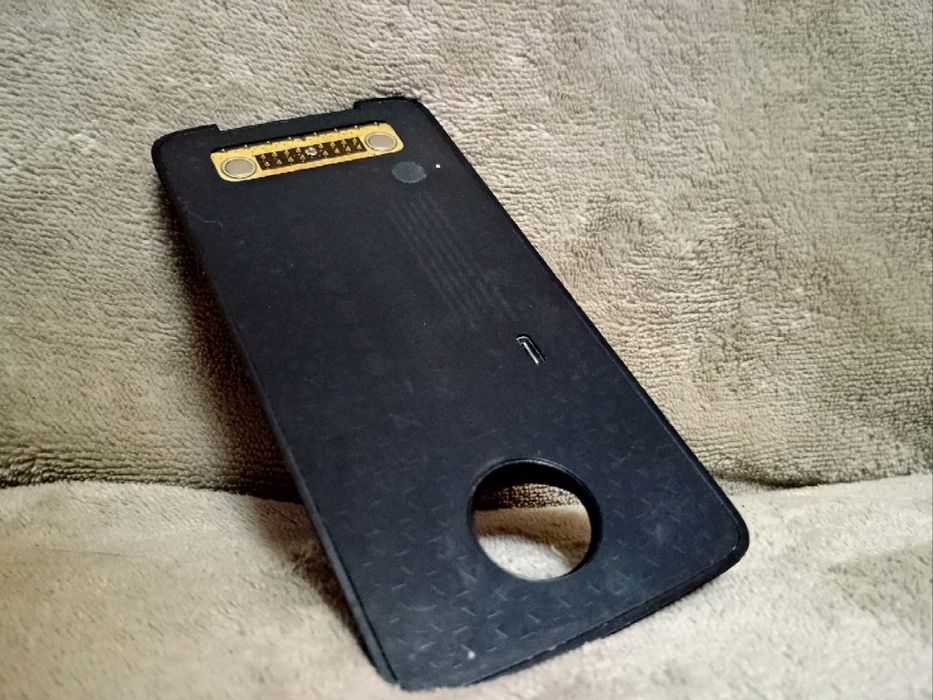 Motorola moto mods колонка JBL