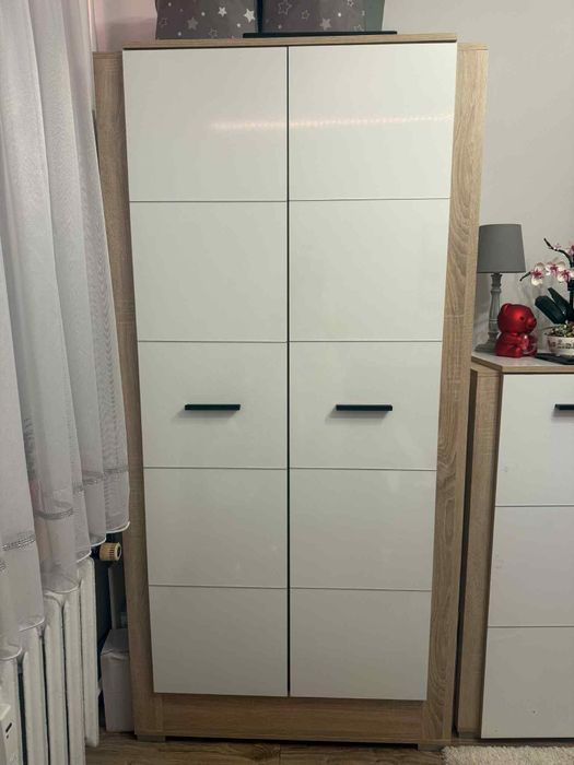 Meble do pokoju młodzieżowego