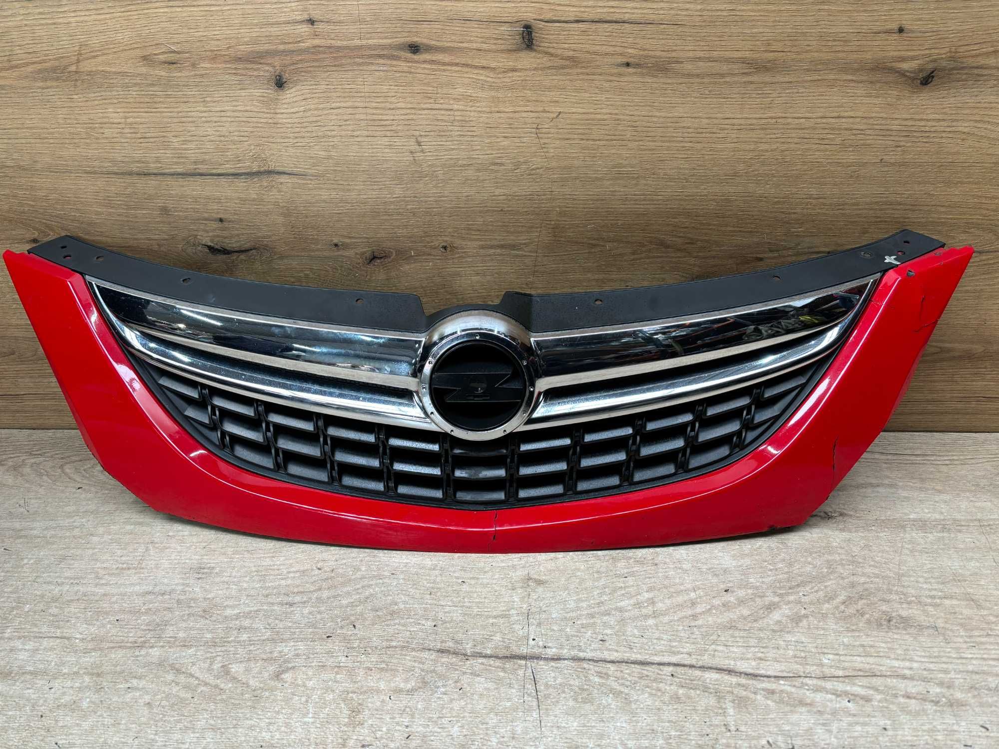 Grill atrapa zderzaka Opel Zafira C