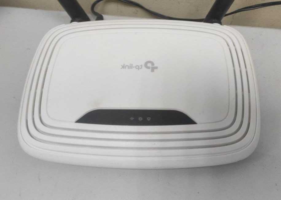 Wi-Fi роутер TP-LINK TL-WR841N Маршрутизатор