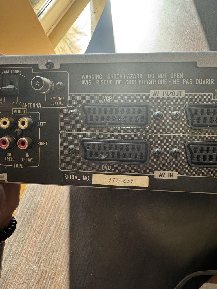 Amplituner JVC RX-E112R