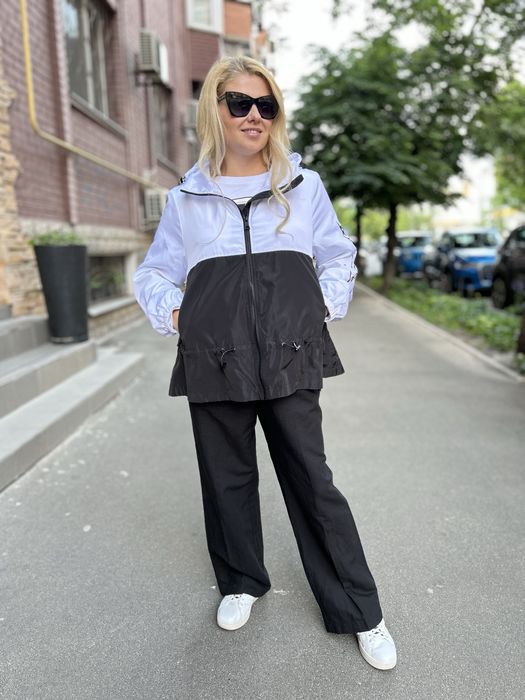Куртка вітровка KARL LAGERFELD xs s