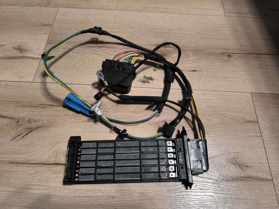 Nagrzewnica PTC Renault kompletna z okablowaniem