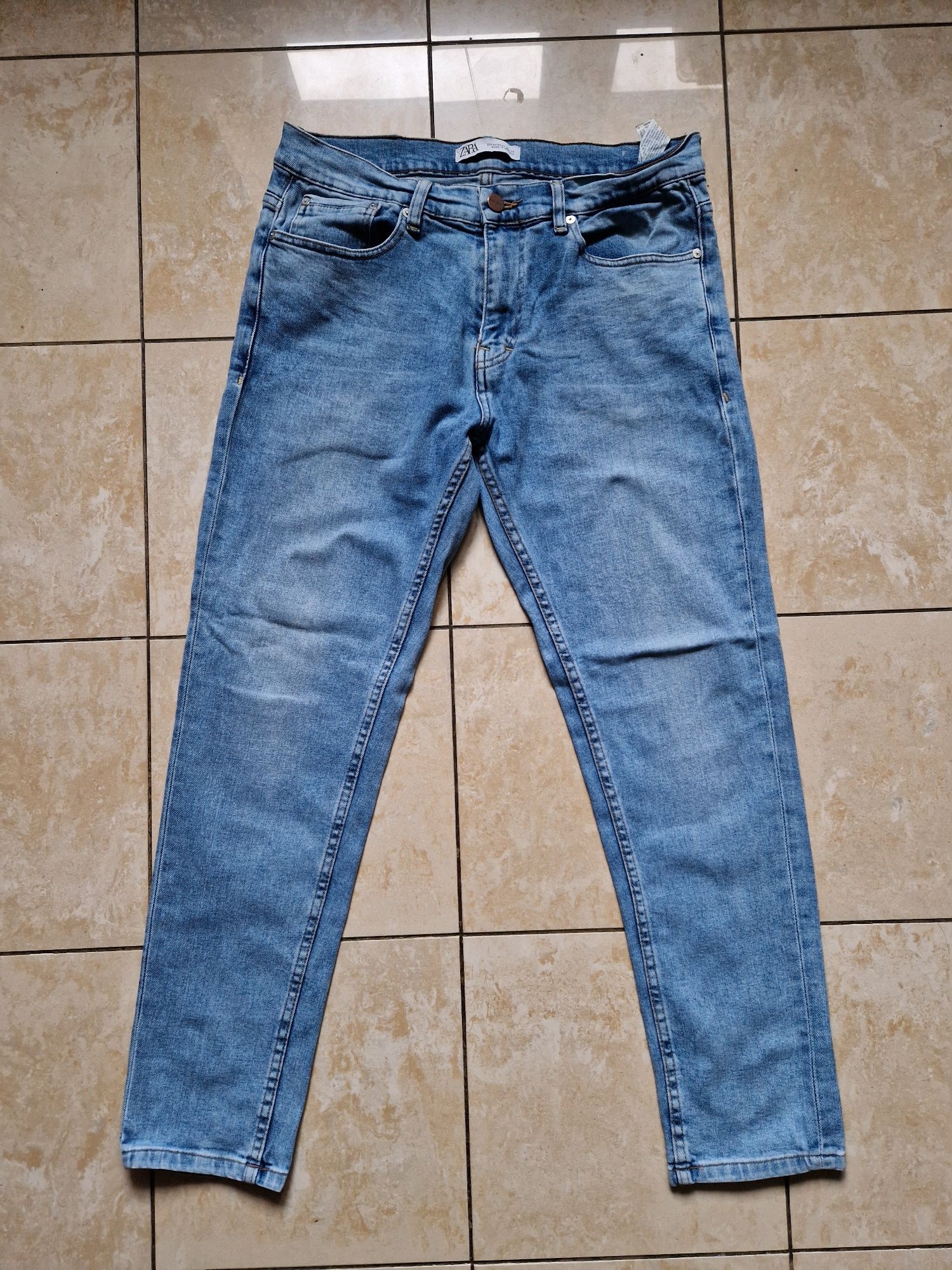 Spodnie jeans męskie Zara 44 niebieskie jasne