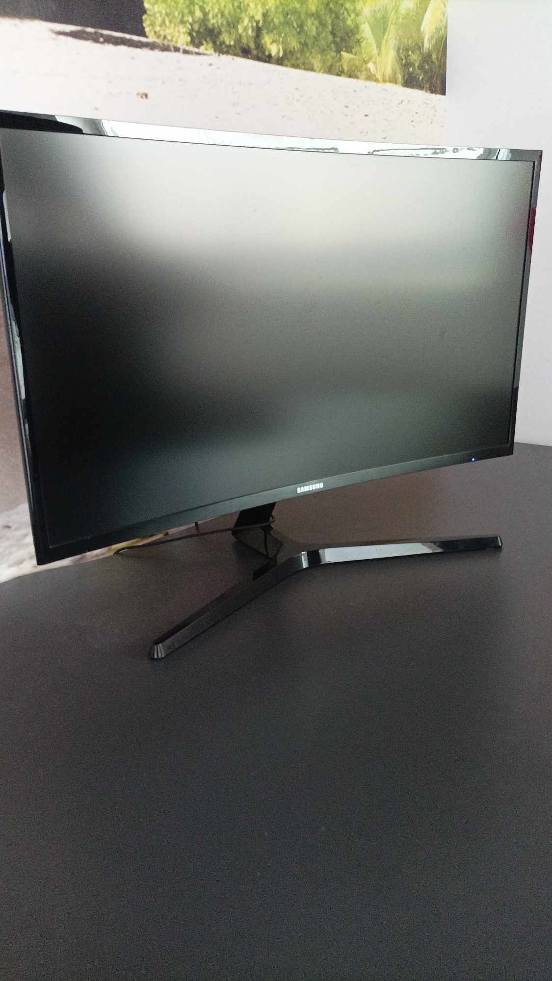 Monitor Samsung C24F396FHR 23.5 1920x1080px 4ms Curved