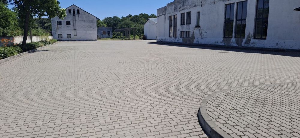 Офісні приміщення