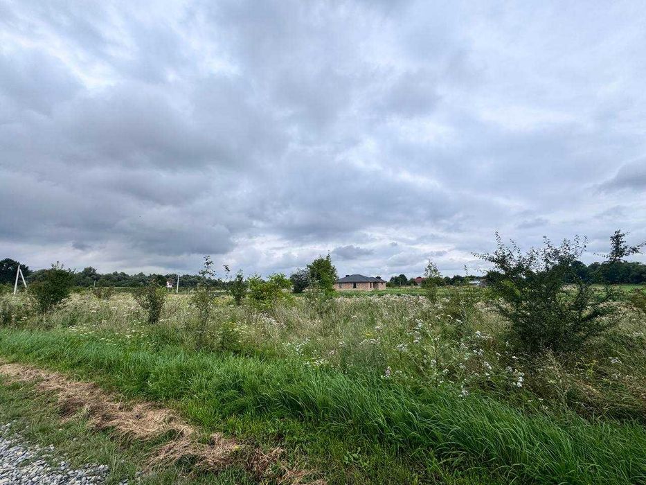 продаж земельної ділянки в с.Клузів. Можливий обмін на Автомобіль.