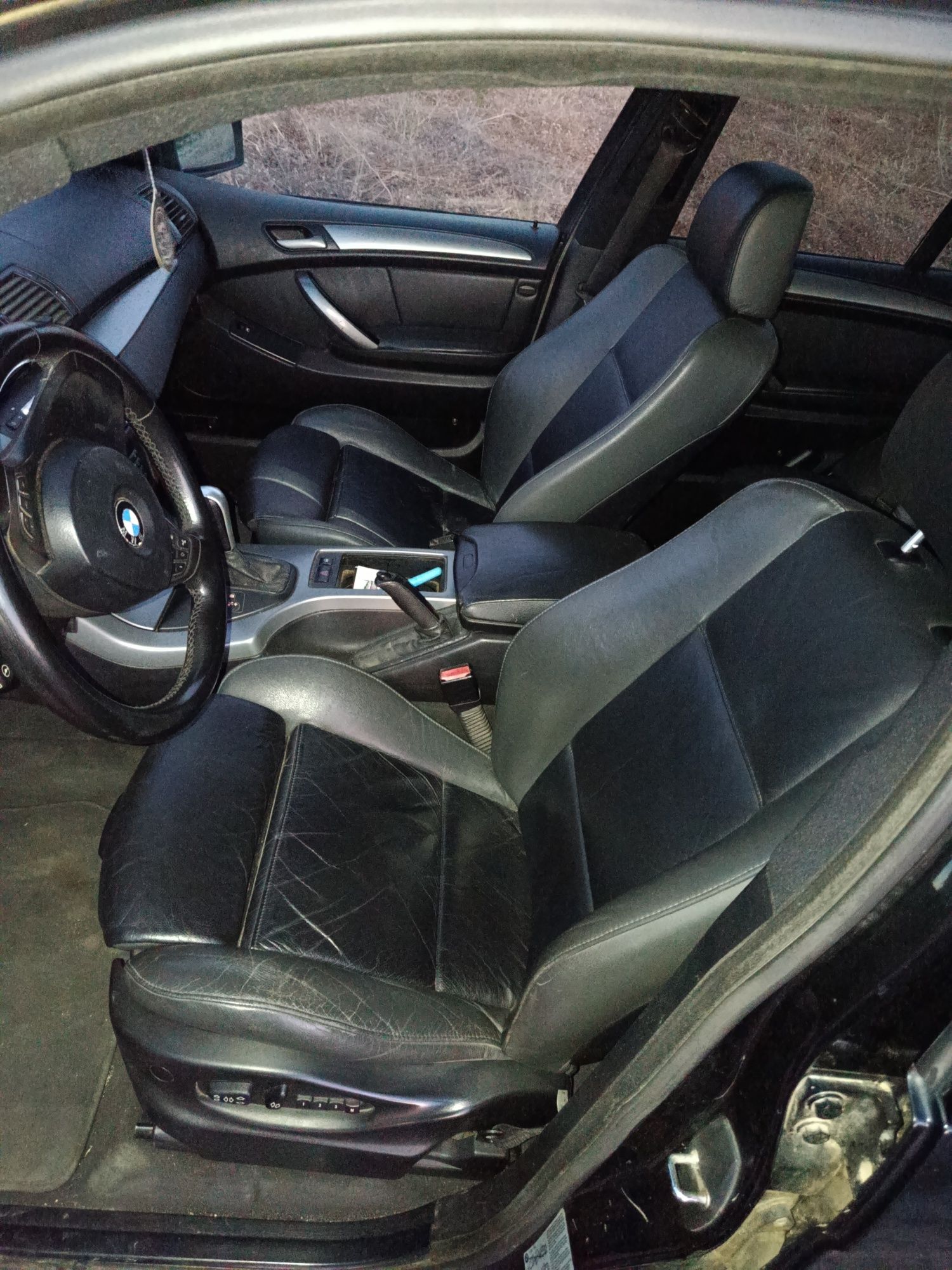 X5 218cv automática