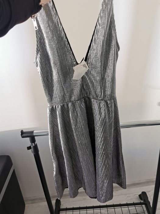 Sukienka hm błyszcząca świecąca sylwestrowa Nowa