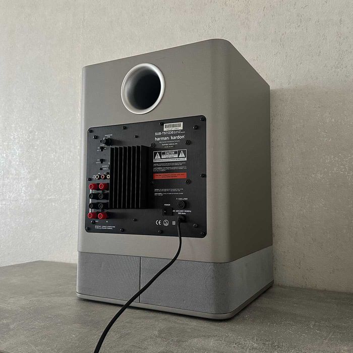 Активний сабвуфер Harman Kardon SUB-TS7 (200 Вт / динамік Ø25 см)