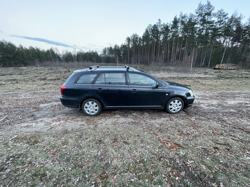 Toyota Avensis t25 1,8 benzyna+gaz