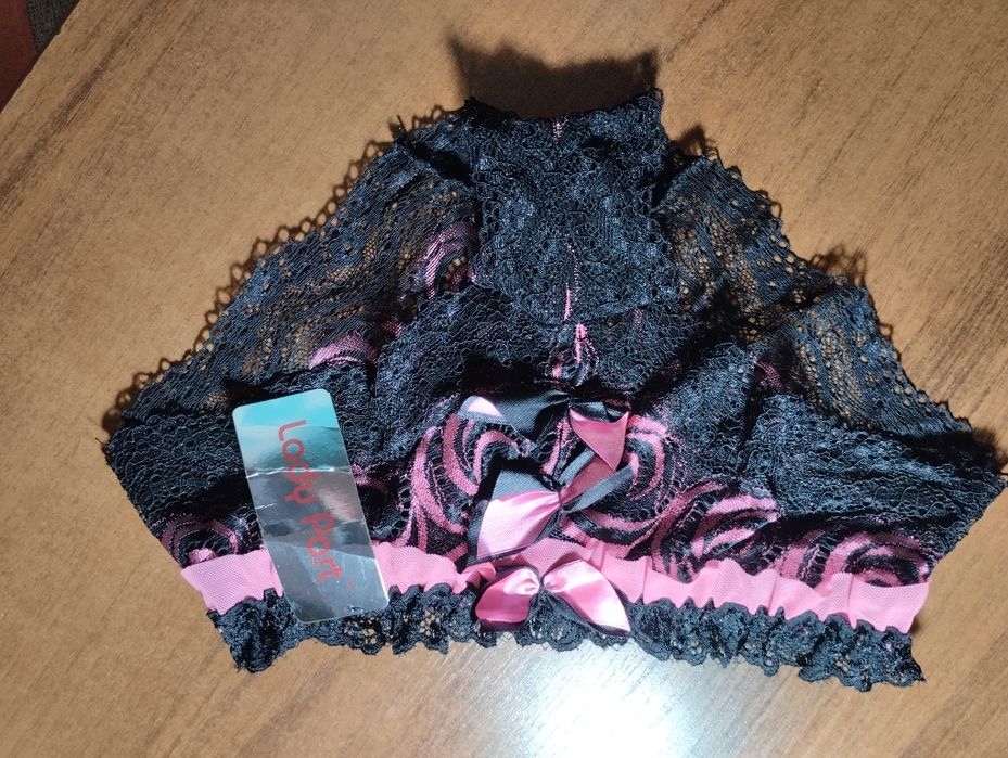 Koronkowe majteczki, rozmiar M/L