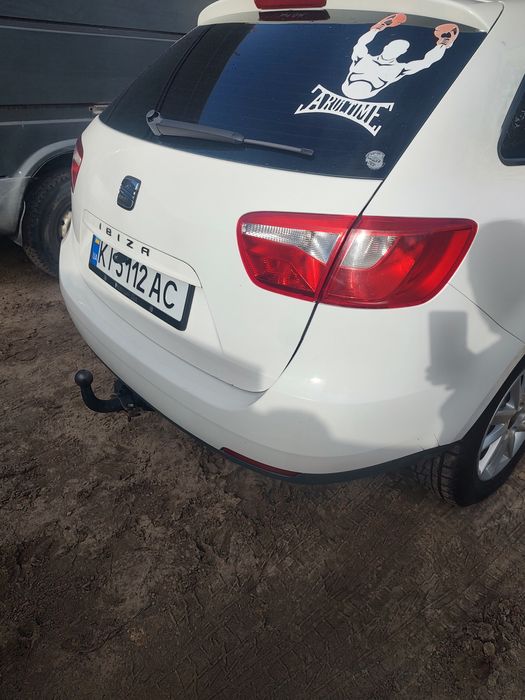 Продаю автомобіль сеат ібіця дуже економний та надійн автомобіль сеат