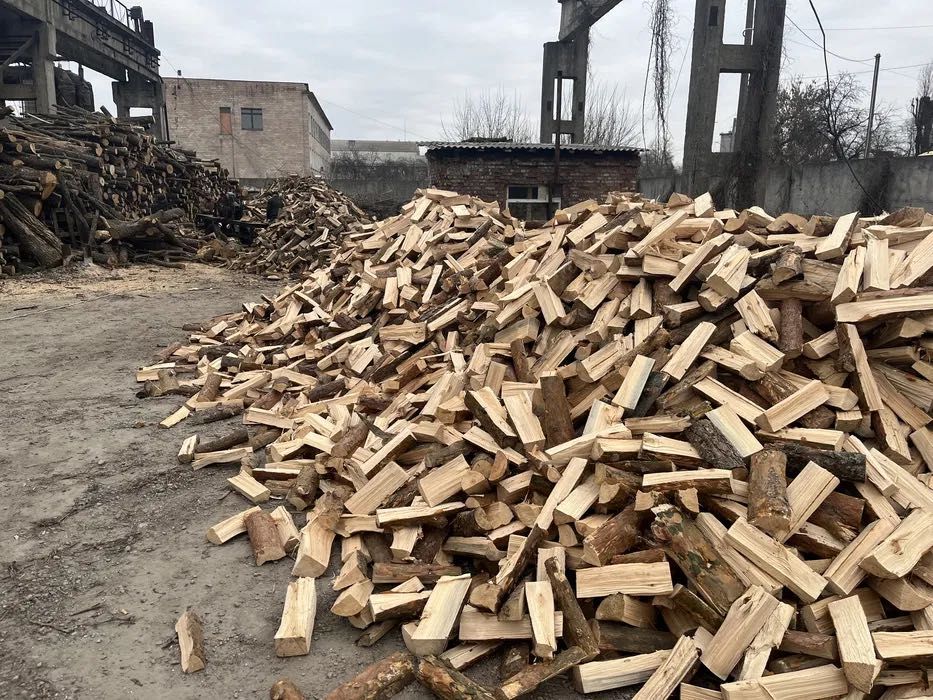 Колоті дрова з доставкою НЕДОРОГО сосна береза дуб акація вільха