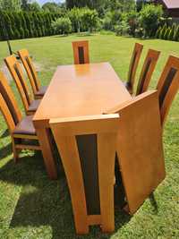 Drewniany stół do jadalni z kompletem krzeseł (8 szt.)