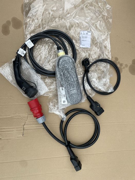 Комплект зарядки Audi E-Tron