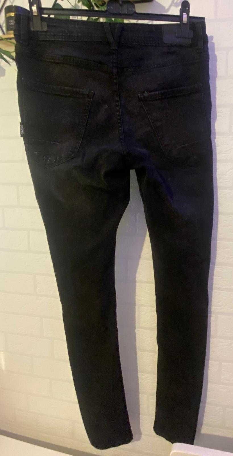 OKAZJA Cropp męskie jeansy,  super skinny W 28 L30, denim czarne