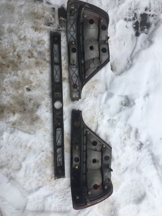 Продам Задні фанарі до мерседес w 140