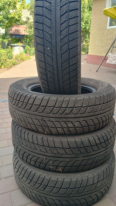 Продам зимову гуму у відмінному стані R13