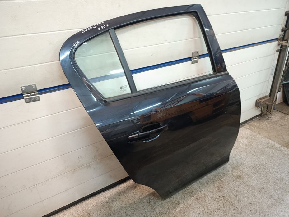 Opel Corsa D 5d drzwi prawe prawy tył tylne Z20R