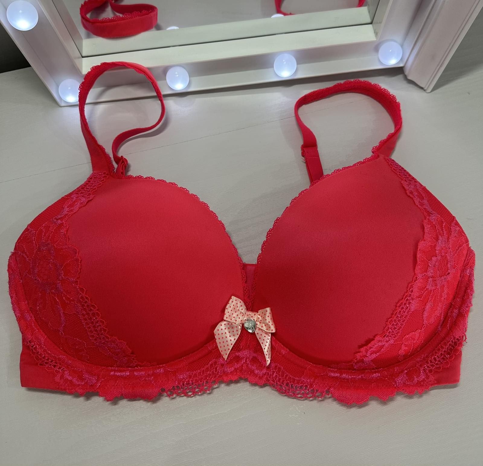 Victoria's Secret 75D Bra Pink