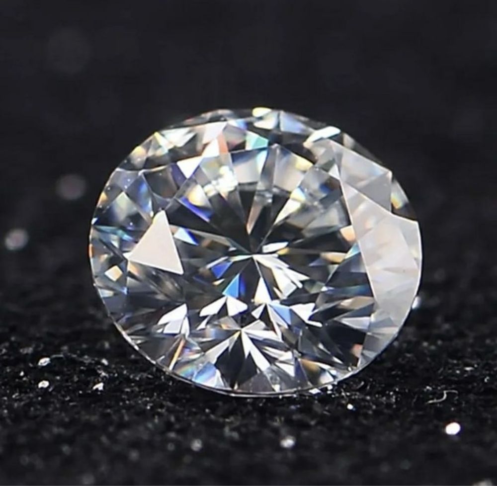 Бриллиант, мусаніт 0,5 CT