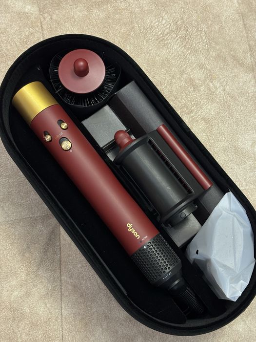 New! Dyson Airwrap i.d. (Red Velvet/Gold)