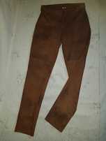 Spodnie rozmiar s firmy calzedonia