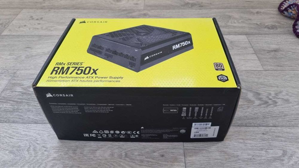 Блок живлення 750Вт Corsair RM750x, 80 Gold, безшумний, гарантія 10р