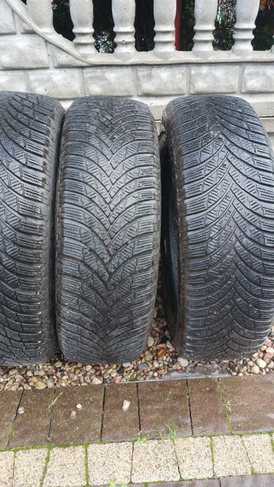 Sprzedam zimowe opony Firestone 215/65R17. Cena za komplet