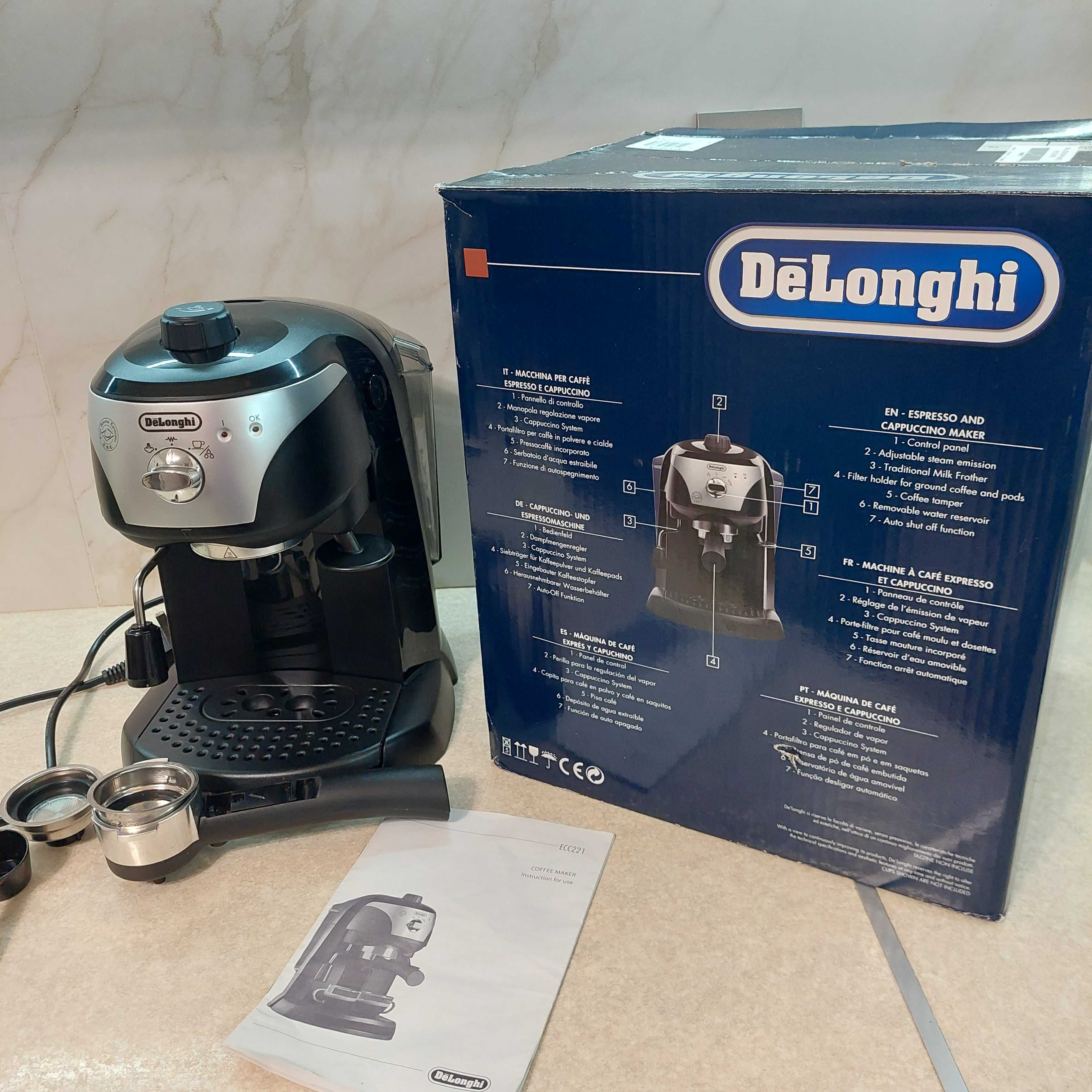 Кавоварка Delonghi ECC221