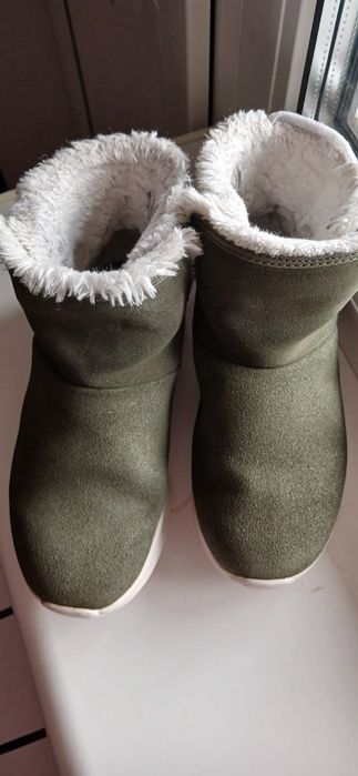 Зимові сапожки,чоботи sketchers,30 p.