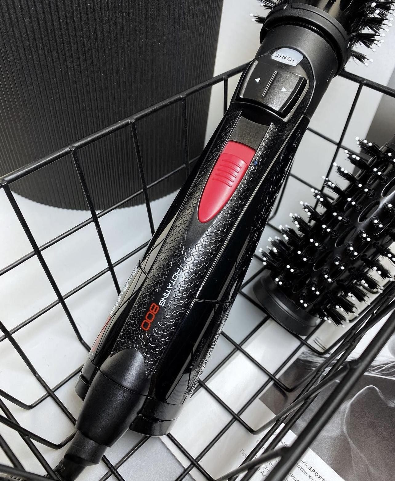 Продам фен-щітки Babyliss Pro BAB2770E Rotating