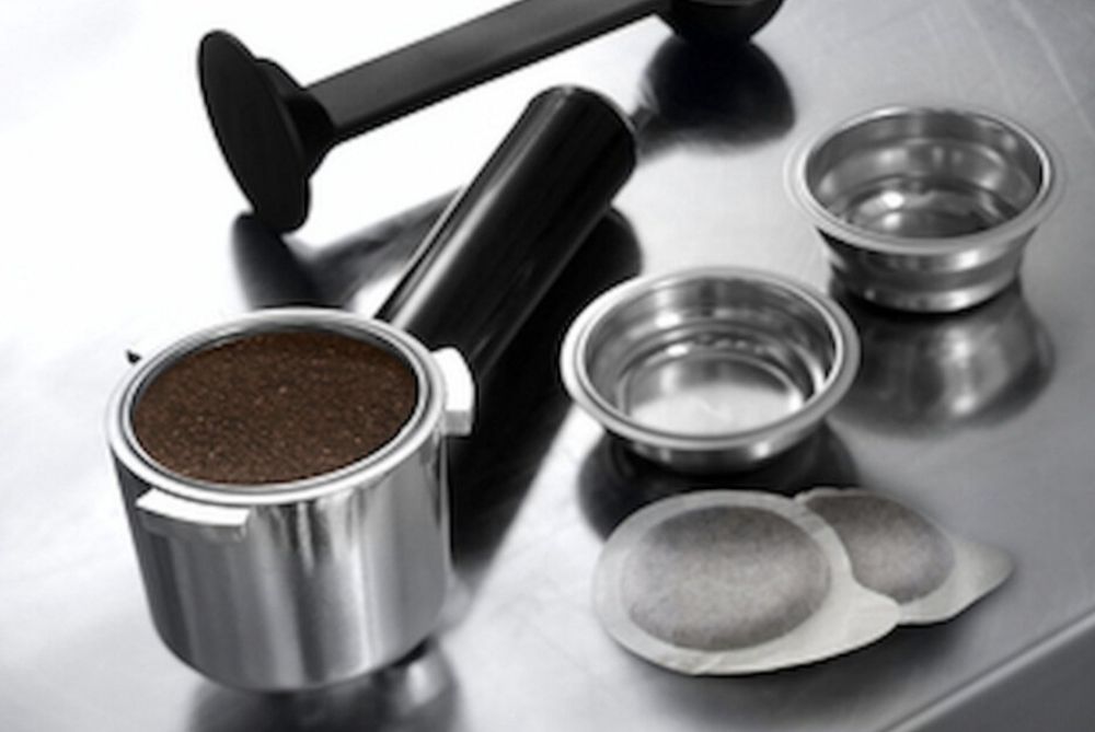 Ekspres kolbowy DeLonghi