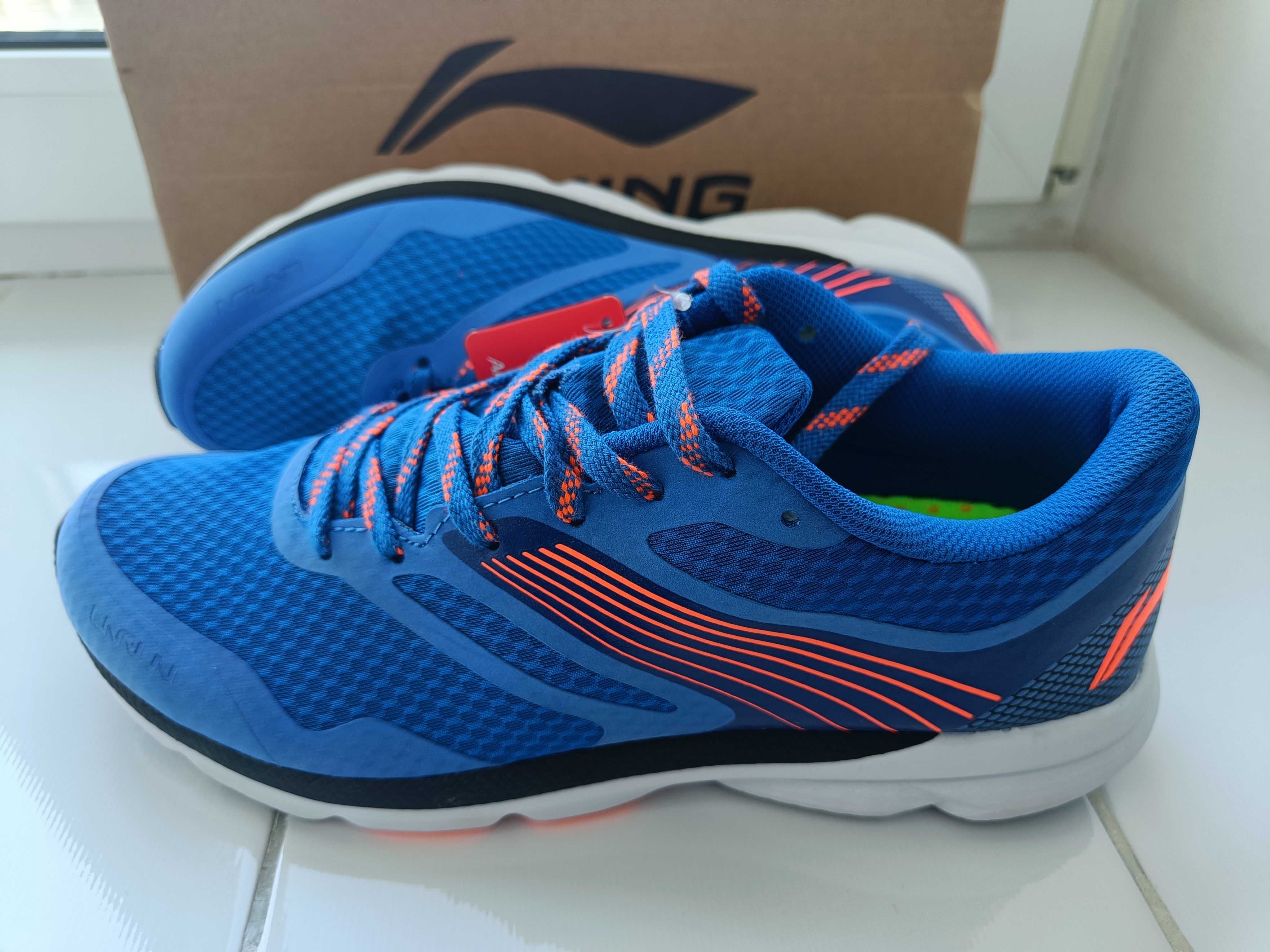 Кроссовки беговые Li-Ning , 42р. длина стопы 26.5 см.