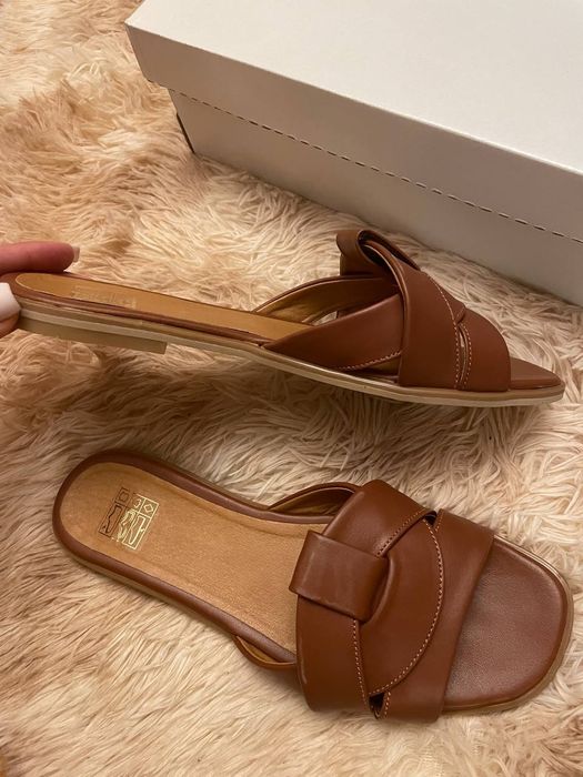 Шльопанці жіночі