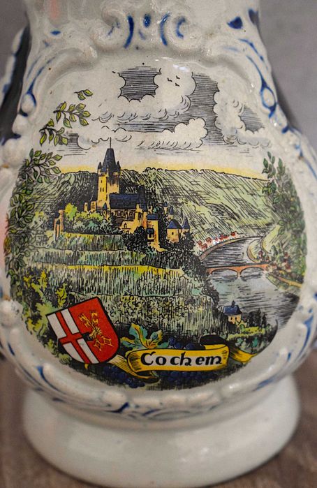 Dzbanek ozdobny , ceramiczny z przed lat z miasta Cochem , 0,5 L