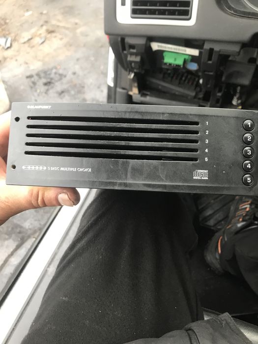 Zmieniarka plyt Citroen, Peugeot