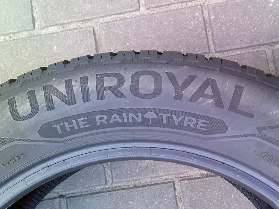 Opony 225/55/17 Uniroyal 2szt Całoroczne
