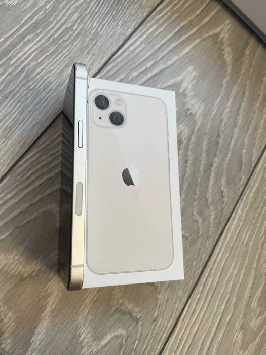 iPhone 13 256GB Starlight