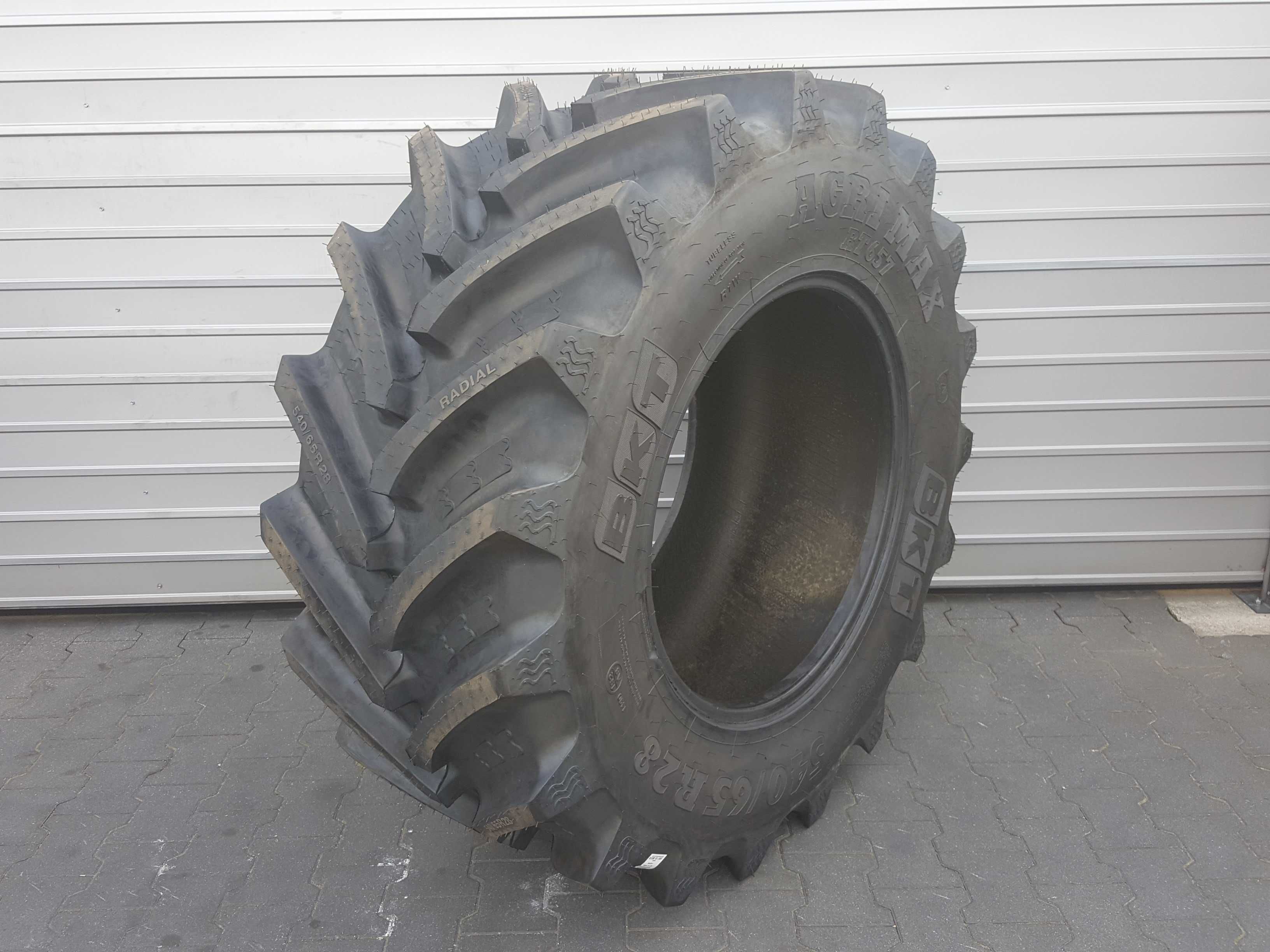 Opona 540/65R28 149D BKT AGRIMAX RT-657 540/65/28 nowa gwarancja