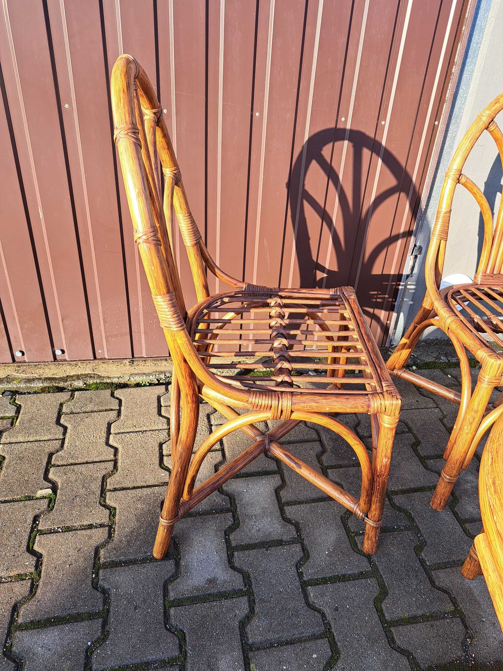 Zestaw rattanowy, 2 krzesla, stół,  poduchy