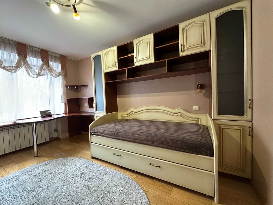 Меблі в дитячу кімнату (дворівневе ліжко)